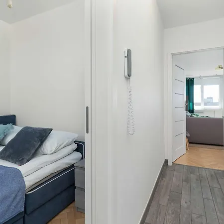 Piastowska Cozy With View By Renters Gdańsk